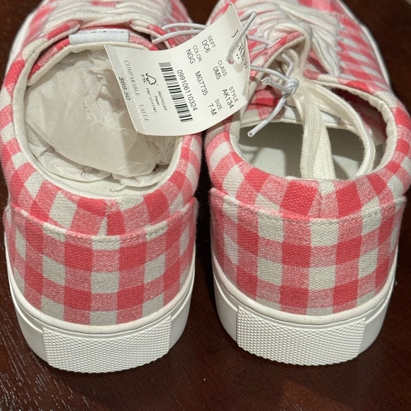 J. Crew Factory Pink Gingham Plaid Sneakers 7 NWT - Picture 2 of 6